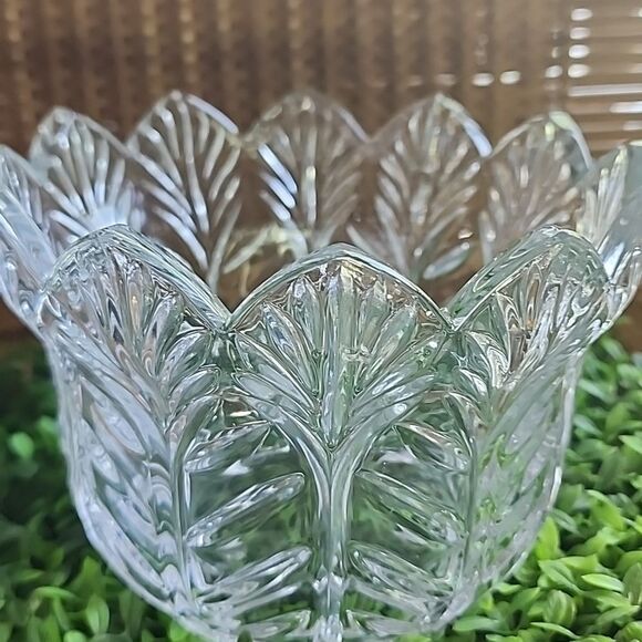 24% Lead Crystal Fifth Ave. Portico Covered Candy Dish - Picture 8 of 15